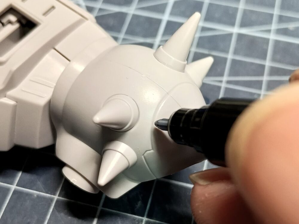 バギ・ドーガ肩スミ入れ前